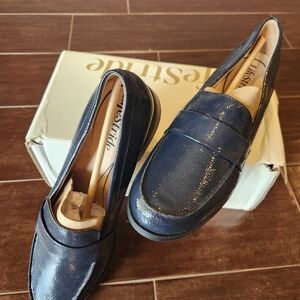 Life Stride Women's Navy Patent Loafers New!